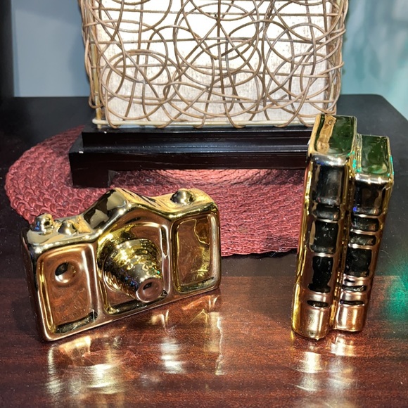 2 Piece Decorative Shelf Decor NWOT - Picture 3 of 6